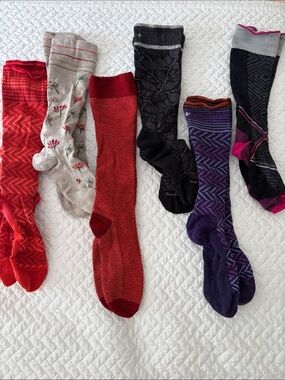 Sockwell Women's Knee-High Moderate Compression Socks Bundle (6)